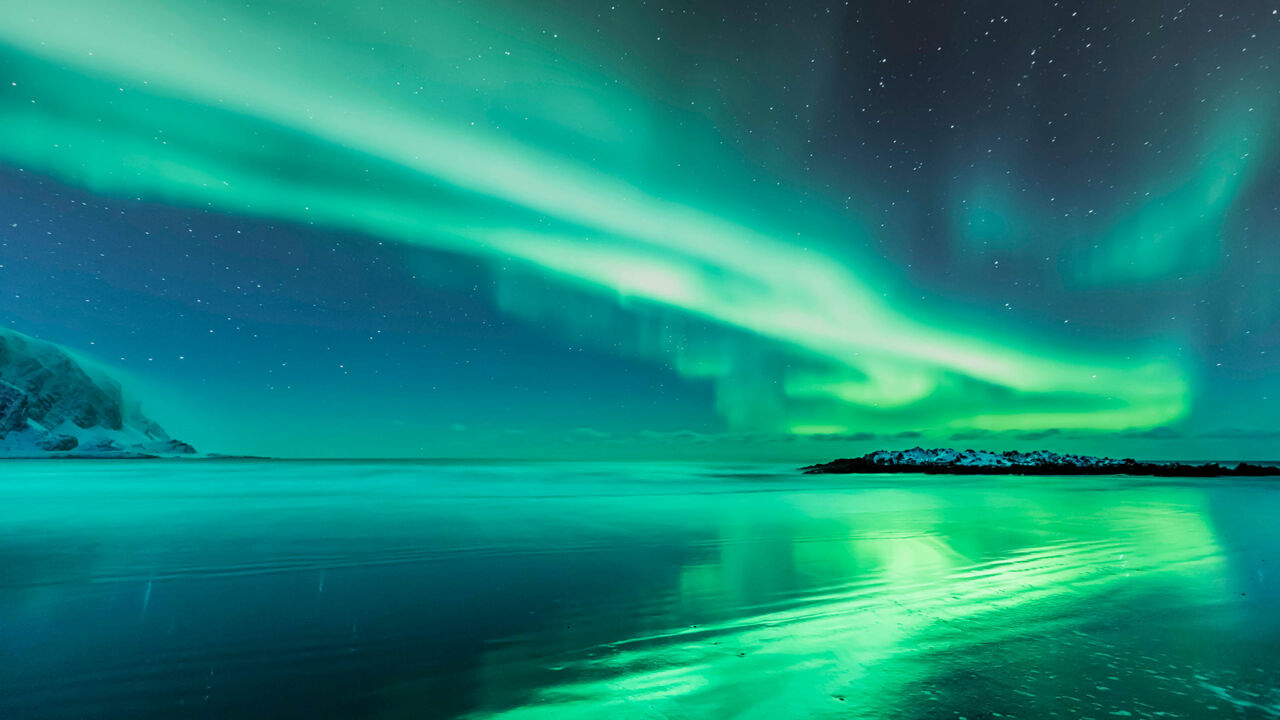 Polarlichter über Berlevåg in Norwegen