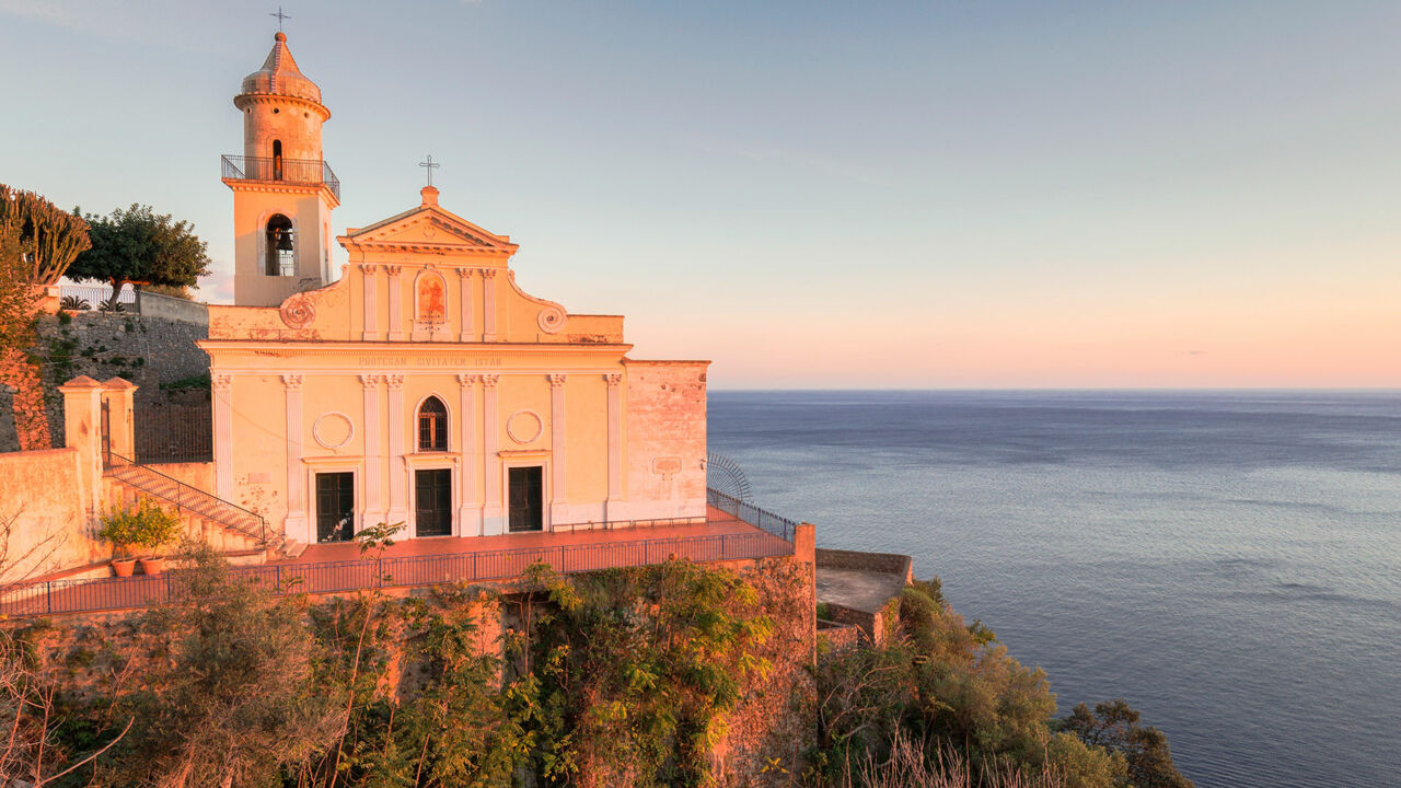 Conca dei Marini (Amalfiküste), San Giovanni Battista Church