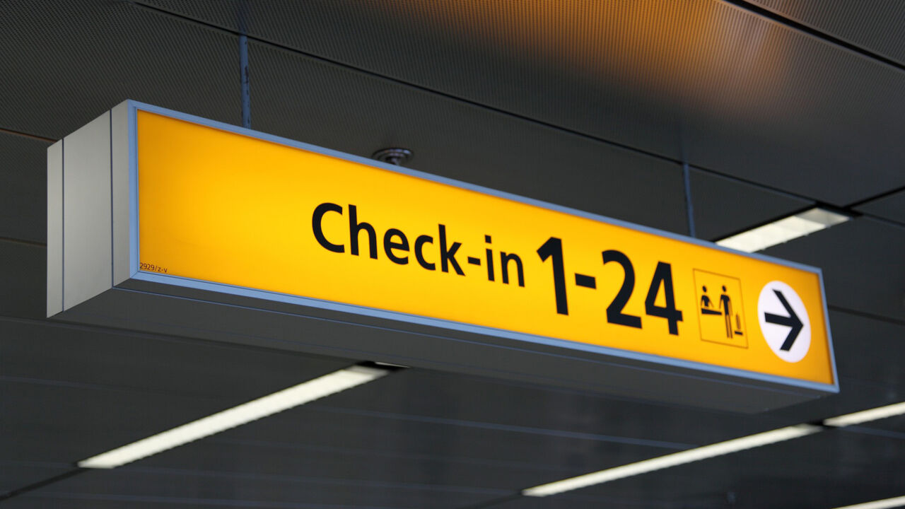 Flughafen Check-In-Schalter
