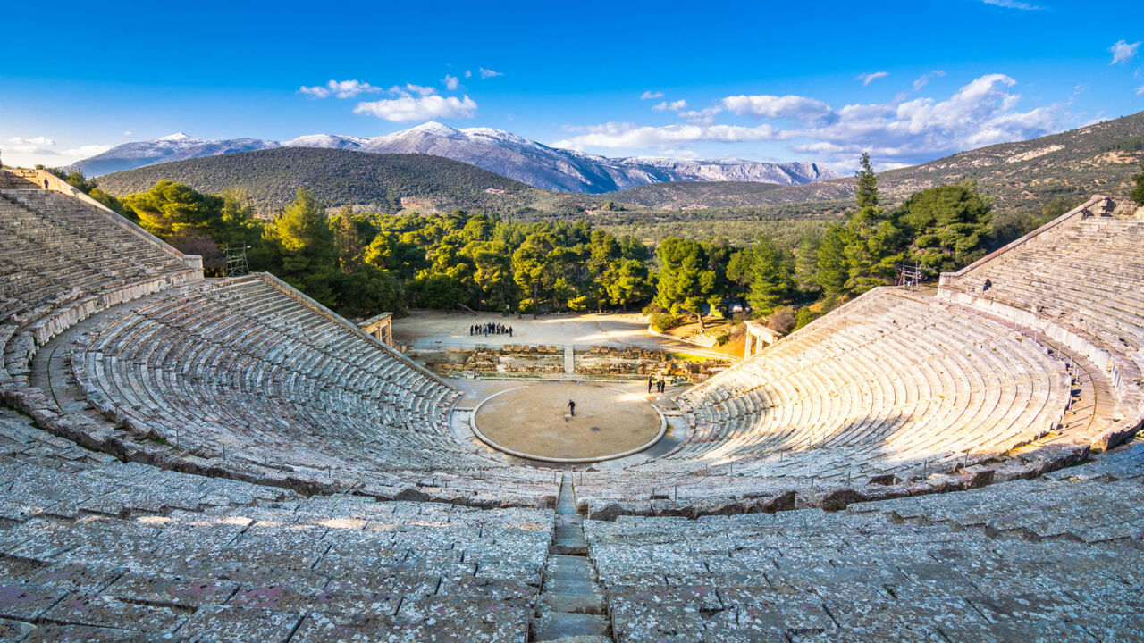 Antikes Theater von Epidauros, Saronische Insel