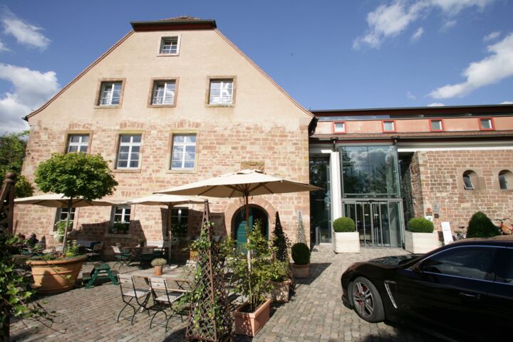 Seasons_10270095_HiRes_Kloster_Hornbach_Hotel_Hornbach_Rheinland_Pfalz-seasons.agency : GourmetPictureGuide