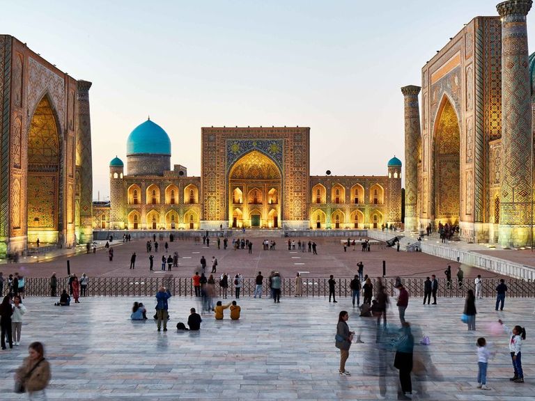 Der Registan in Samarkand, Usbekistan Registan, Seidenstraße Usbekistan