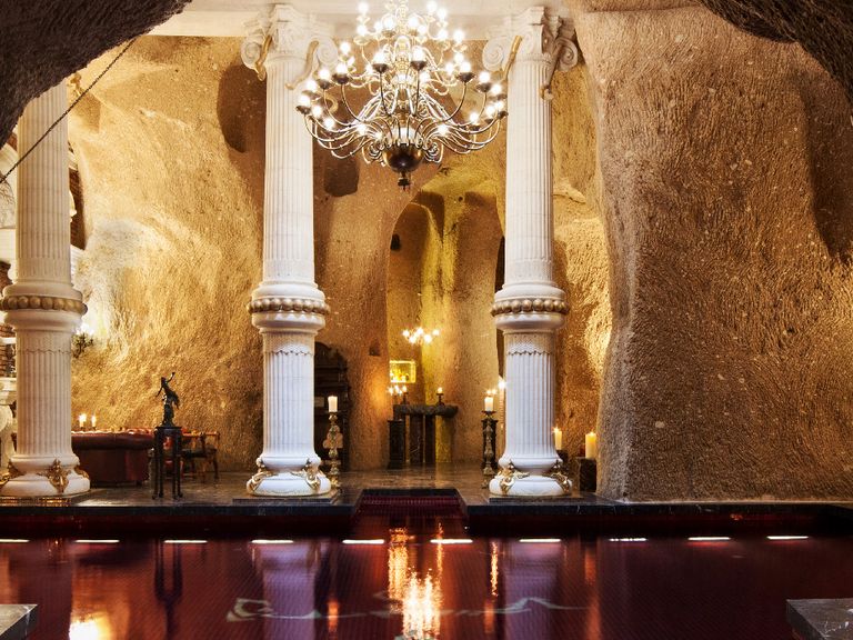 Inferno Spa im Sacred House Der Rote Pool im Inferno Spa im Sacred House, Kappadokien
