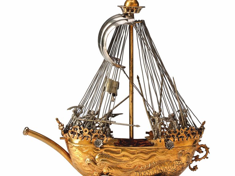 Vergoldetes Silberschiff