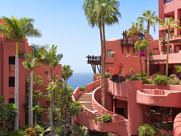 The Ritz-Carlton Tenerife, Abama, von außen