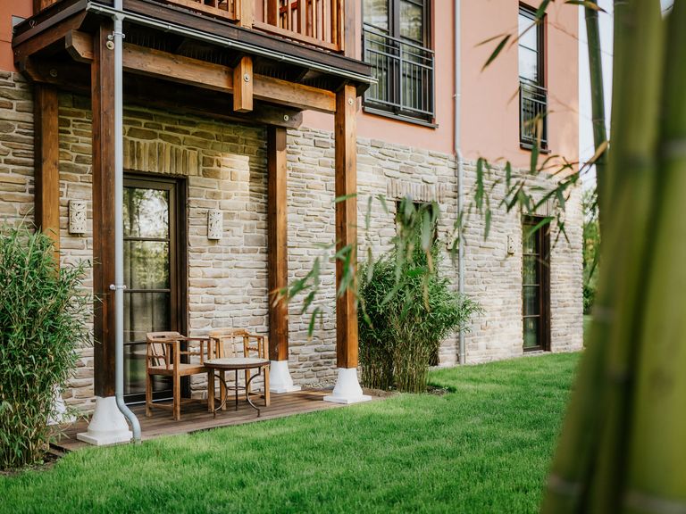 Terrasse vor der Suite im vabali spa