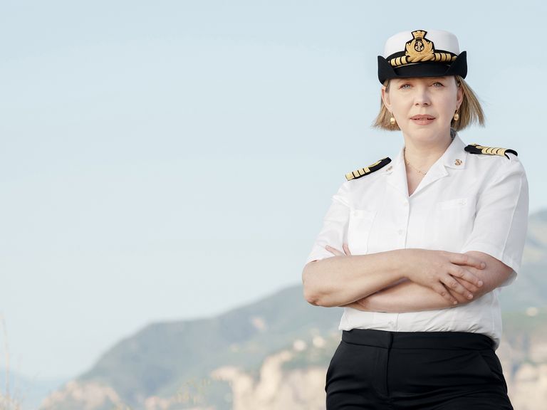 Seit 36 fährt Captain Serena Melani zur See. Explora Journeys Captain Serena Melani