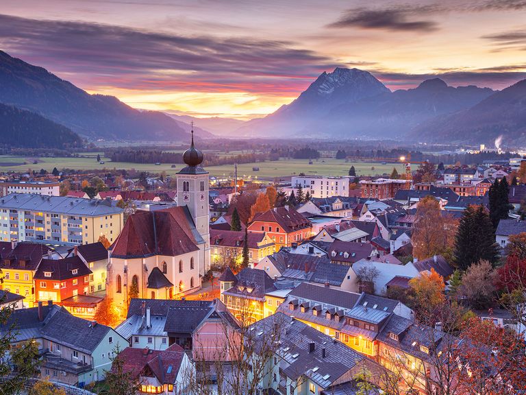 Sonnenuntergang über der Stadt Liezen