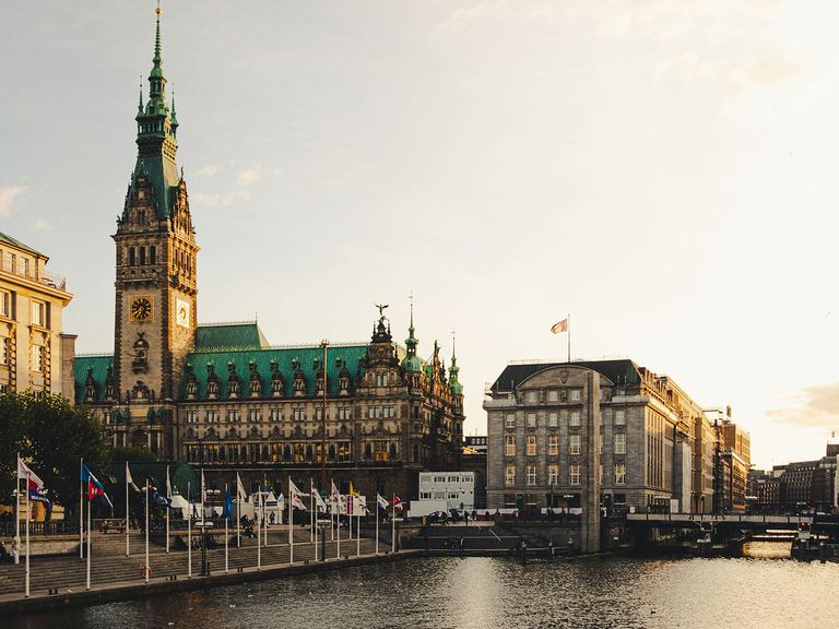 Blick auf Alster und Rathaus, Hamburg