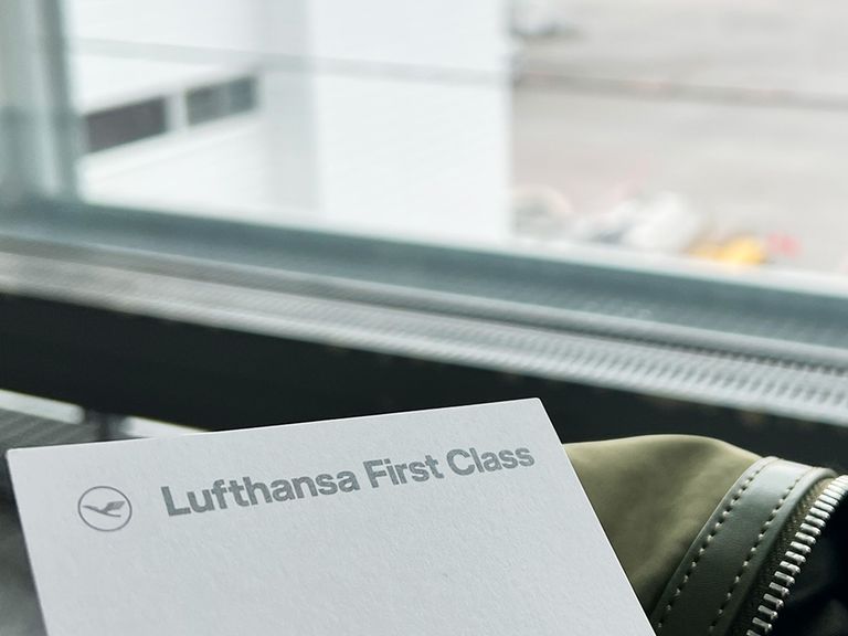 Gate Lufthansa First Class, München
