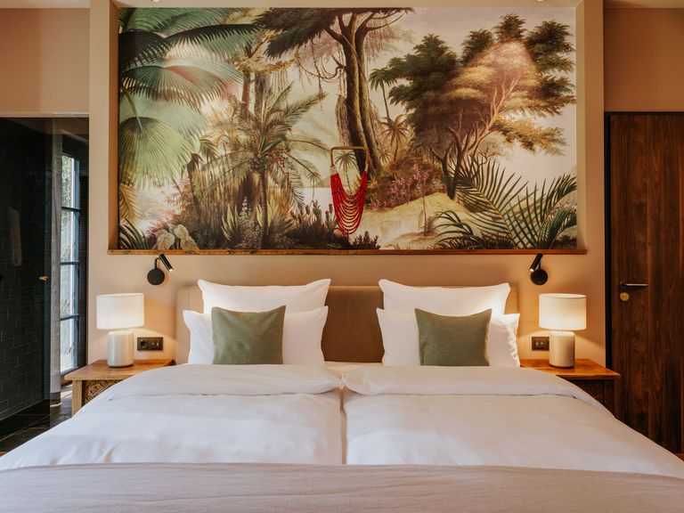 Schramm-Kingsize-Doppelbett in der Suite, vabali spa