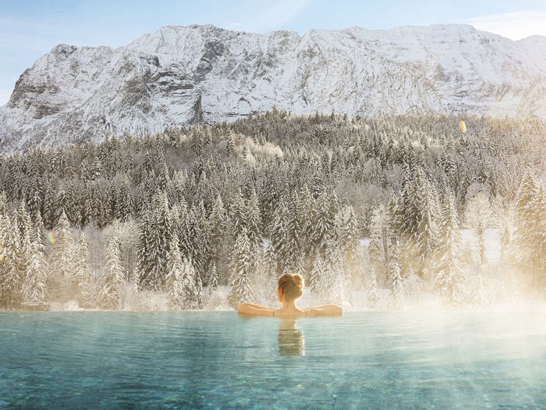 Abtauchen mit Alpenblick: das Shantigiri Spa im Schloss Elmau Shantigiri Spa Retreat, Schloss Elmau