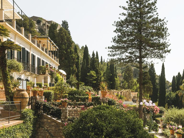 Blick auf die Terrasse und Gärten des Grand Hotel Timeo Grand Hotel Timeo, Taormina, Sizilien