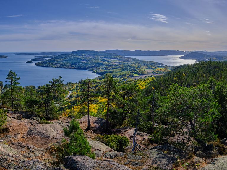 Höga Kusten in Schweden, Wanderweg mit Blick auf die Ostsee