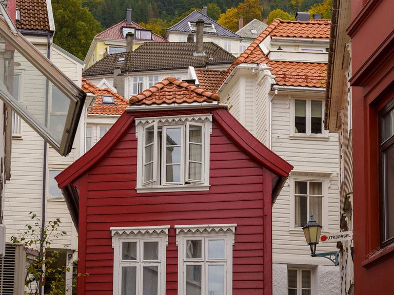 Lille Øvregaten, rotes Holzhaus