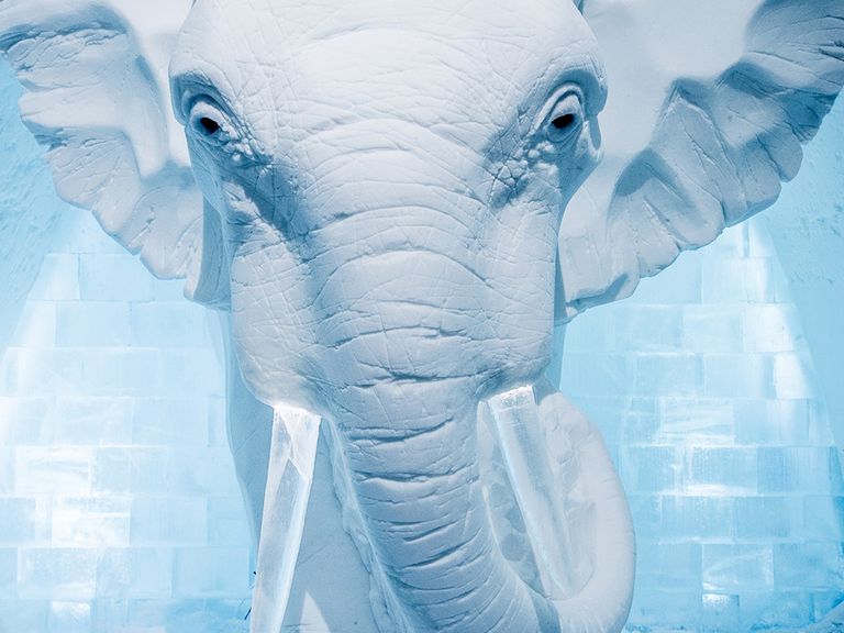 Skulptur im Icehotel, Schweden