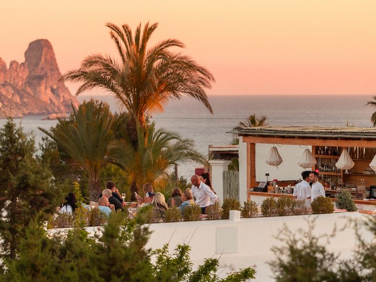 Das Restaurant La Mesa D'Esa Vedra auf Ibiza Restaurant La Mesa D'Esa Vedra, Ibiza