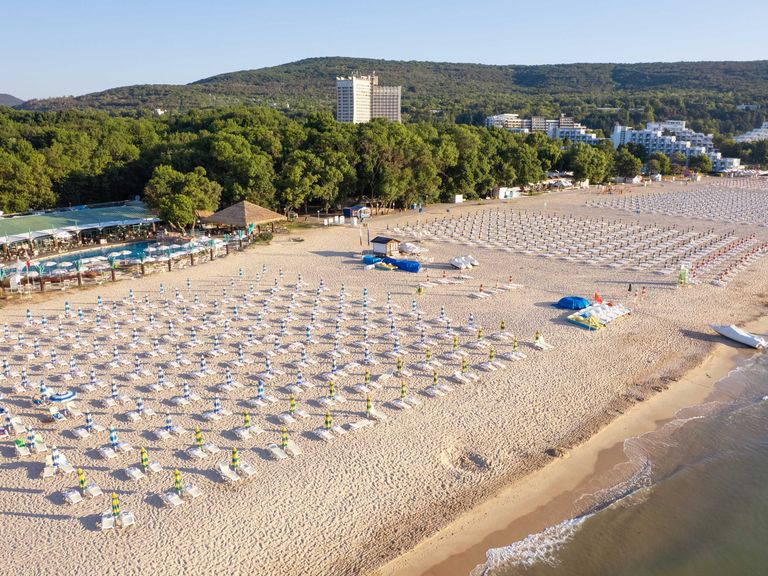 Blick auf den Strand in Albena, Schwarzmeerk&uuml;ste von Bulgarien