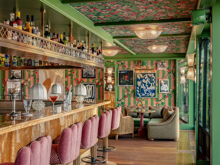 Bar sur le toit im Hotel La Fantaisie