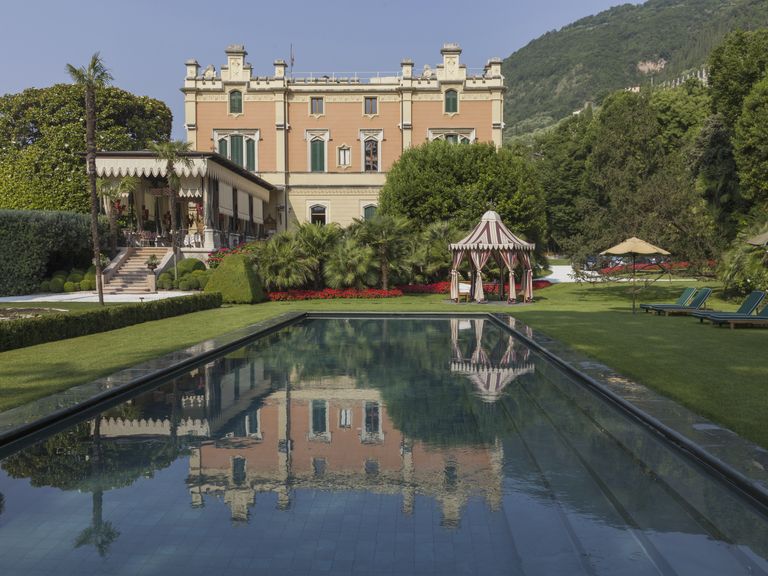 Villa Feltrinelli, Pool