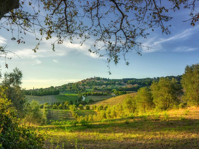 Blick auf Casale Marittimo in der Toskana