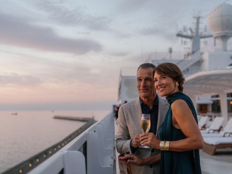 Regent Seven Seas Cruises 2024 Splendor Rebrand_RAILING-90 