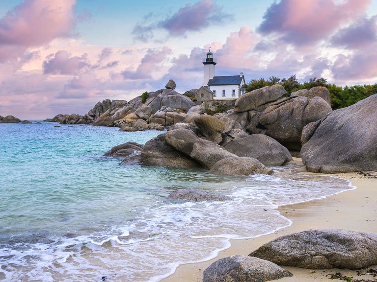 Finistère ist das westlichste Département in Frankreich. Leeuchtturm von Pontusval, Bretagne