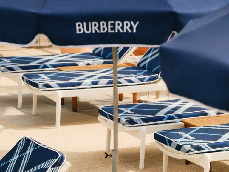 Burberry/Belles Rives Hotel