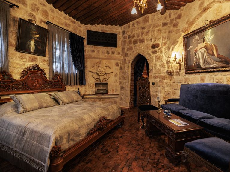 Sacred House Zimmer Lilith