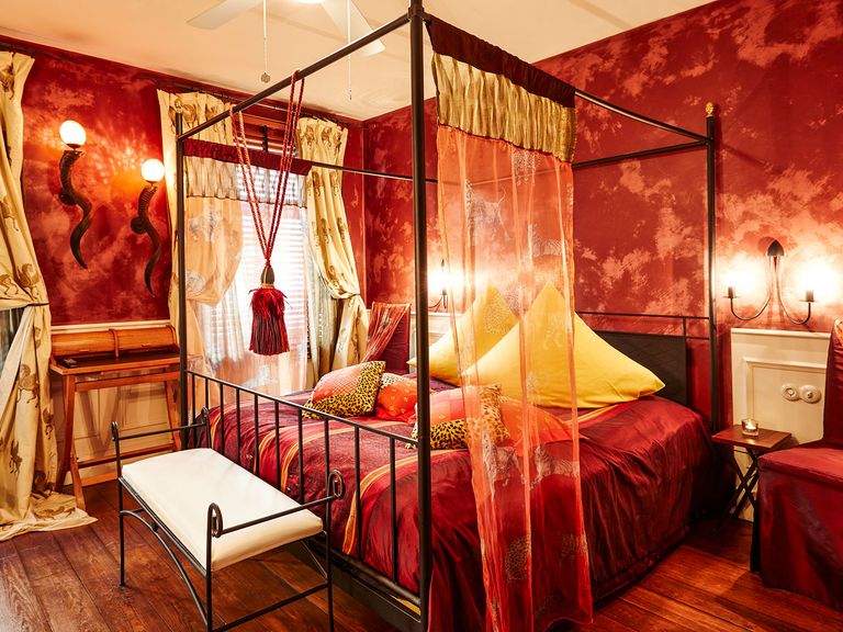 Bett im Hermitage-Zimmer im Hotel Der Zauberlehrling