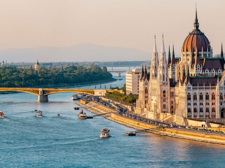 Parlamentsgebäude und Donau, Budapest