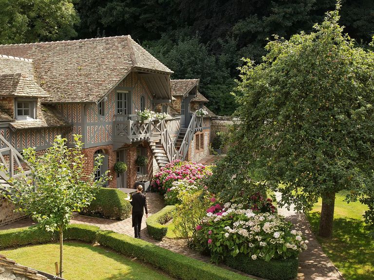 Das La Ferme Saint Siméon befindet sich in einem historischen Bauernhaus mit Blick auf die Seinemündung. La Ferme Saint Siméon, Honfleur, Frankreich