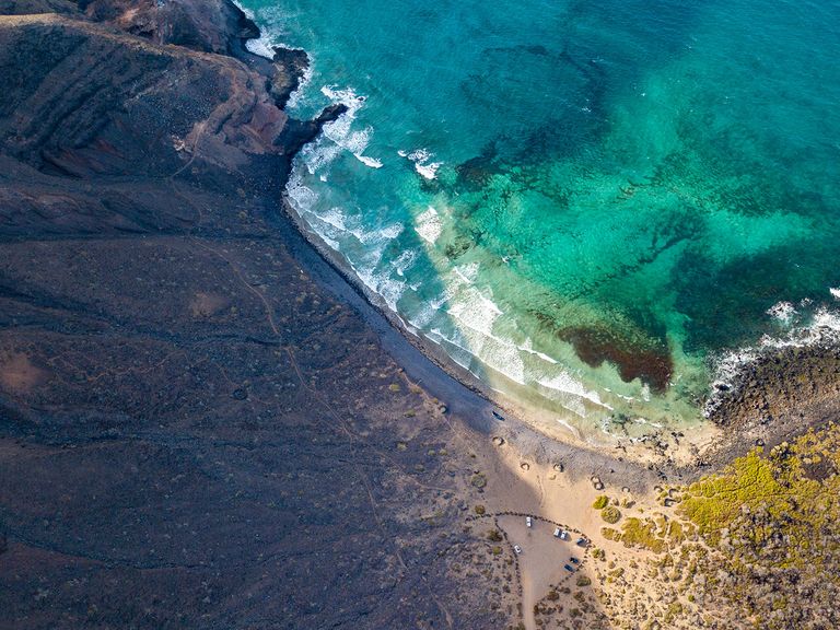 Hier zu sehen: die Playa de la Cantería auf Lanzarote von oben. Playa de la Cantería, Luftaufnahme (Lanzarote)