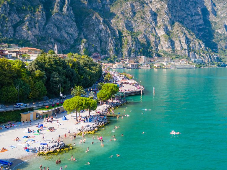 Limone Sul Garda, Strand am Gardasee