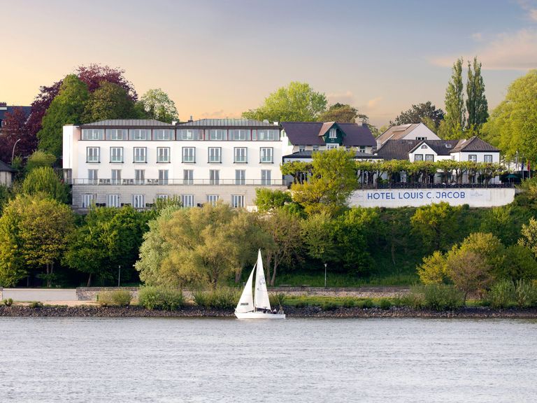 Außenansicht des Louis C. Jacob, Hamburg