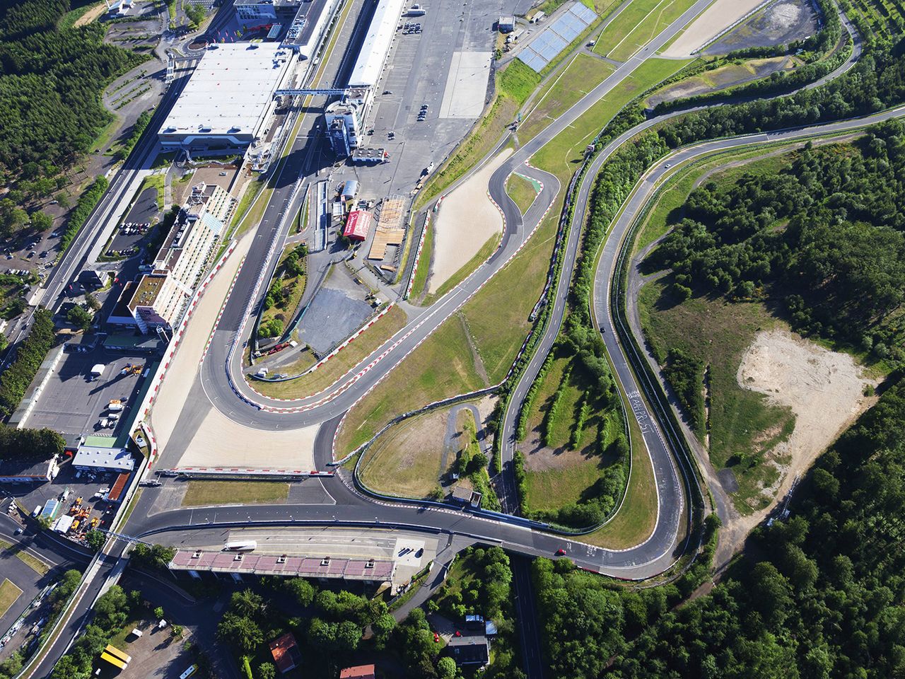 Blick auf die Strecke am Nürburgring
