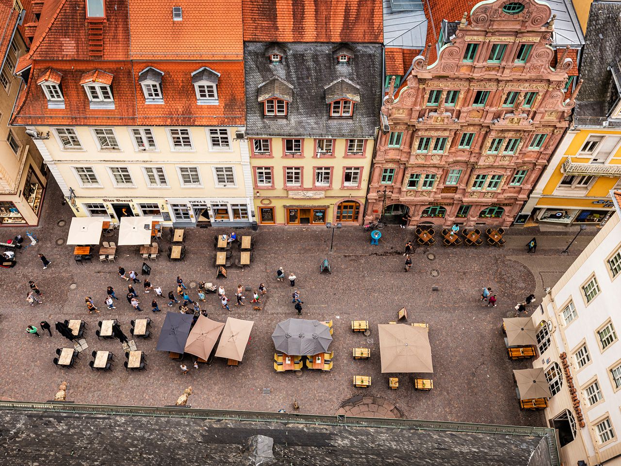 Fußgängerzone in der Altstadt von Heidelberg