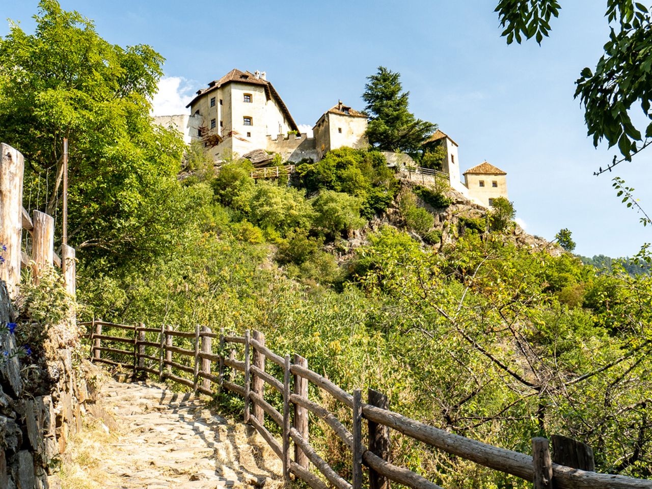 Waalweg zum Schloss Juval, Südtirol
