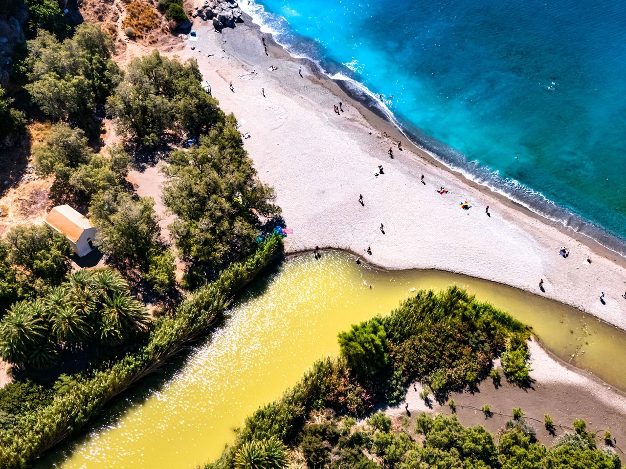Preveli Beach und Fluss Megalopótamos von oben