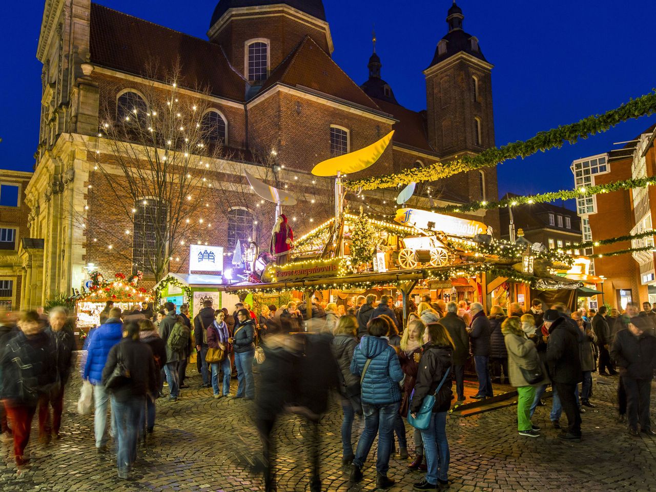 Weihnachtsmarkt rund um das Rathaus von Münster