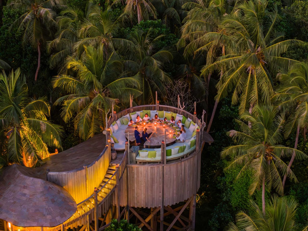 Tim Raues Pop up at Flying Sauces, Soneva Fushi (Malediven)