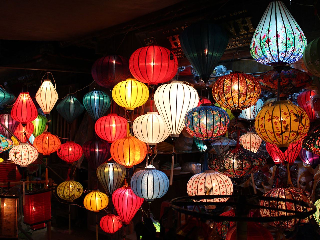 Leuchtende Lampions im vietnamesischen Hoi An