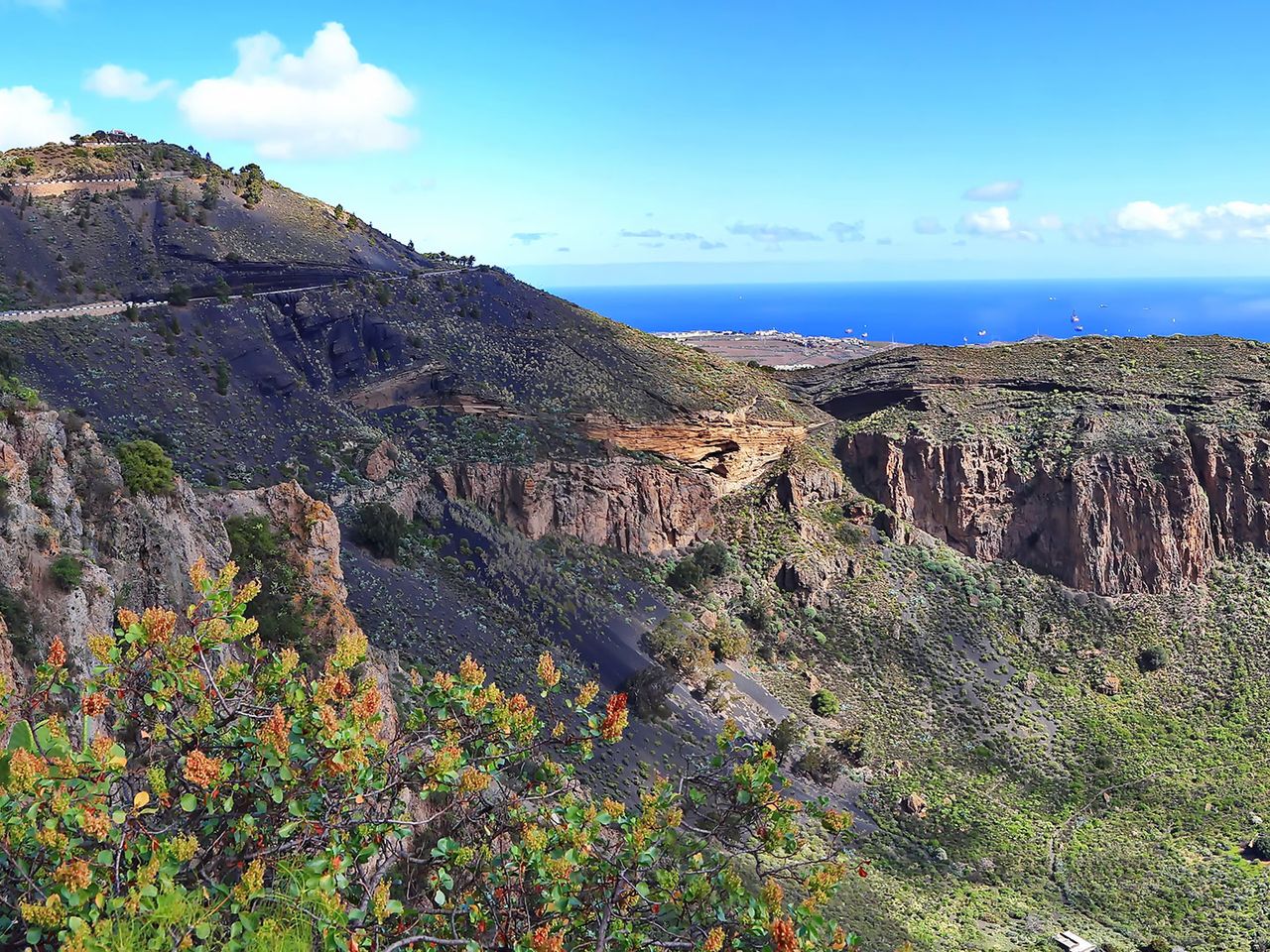 Berge und Vulkanlandschaft des Naturparks Bandama