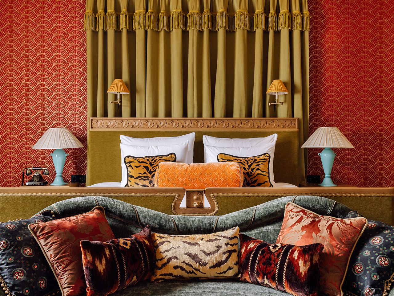 Villa Inkognito, pompöses Schlafzimmer