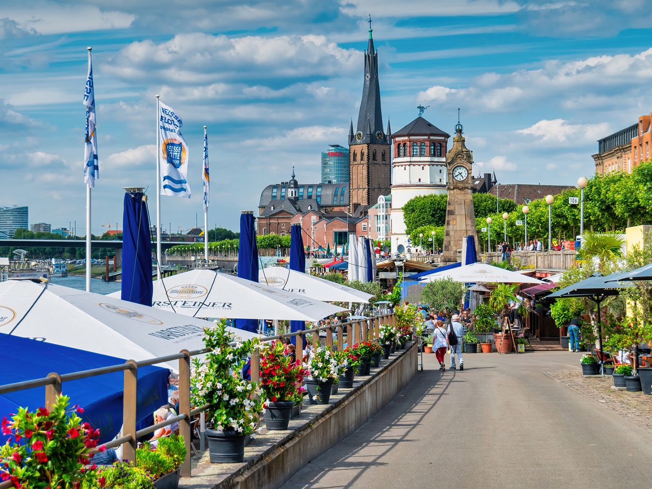Rheinuferpromenade in Düsseldorf