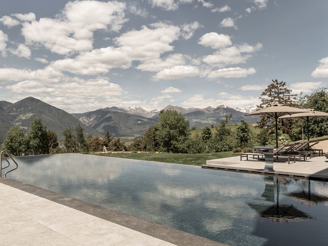 Pool im Santre Dolomythic Home, Brixen, Dolomiten in Italien