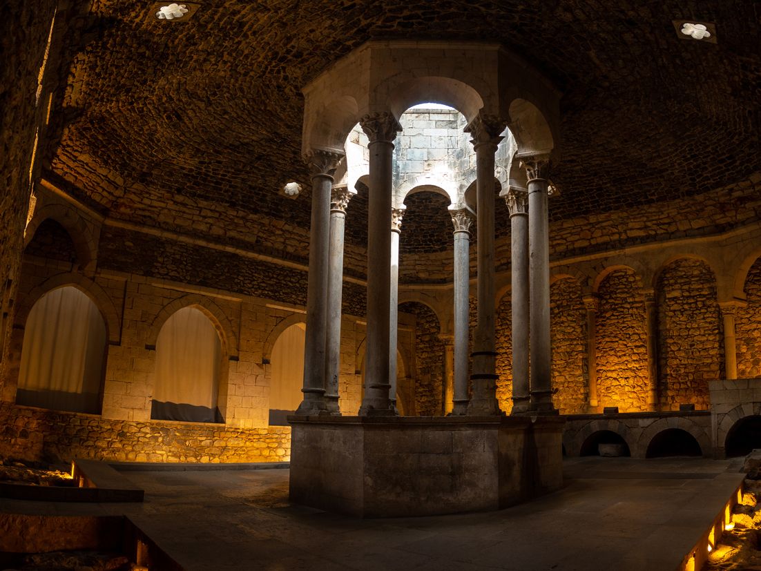 Banys &Agrave;rabs, Girona