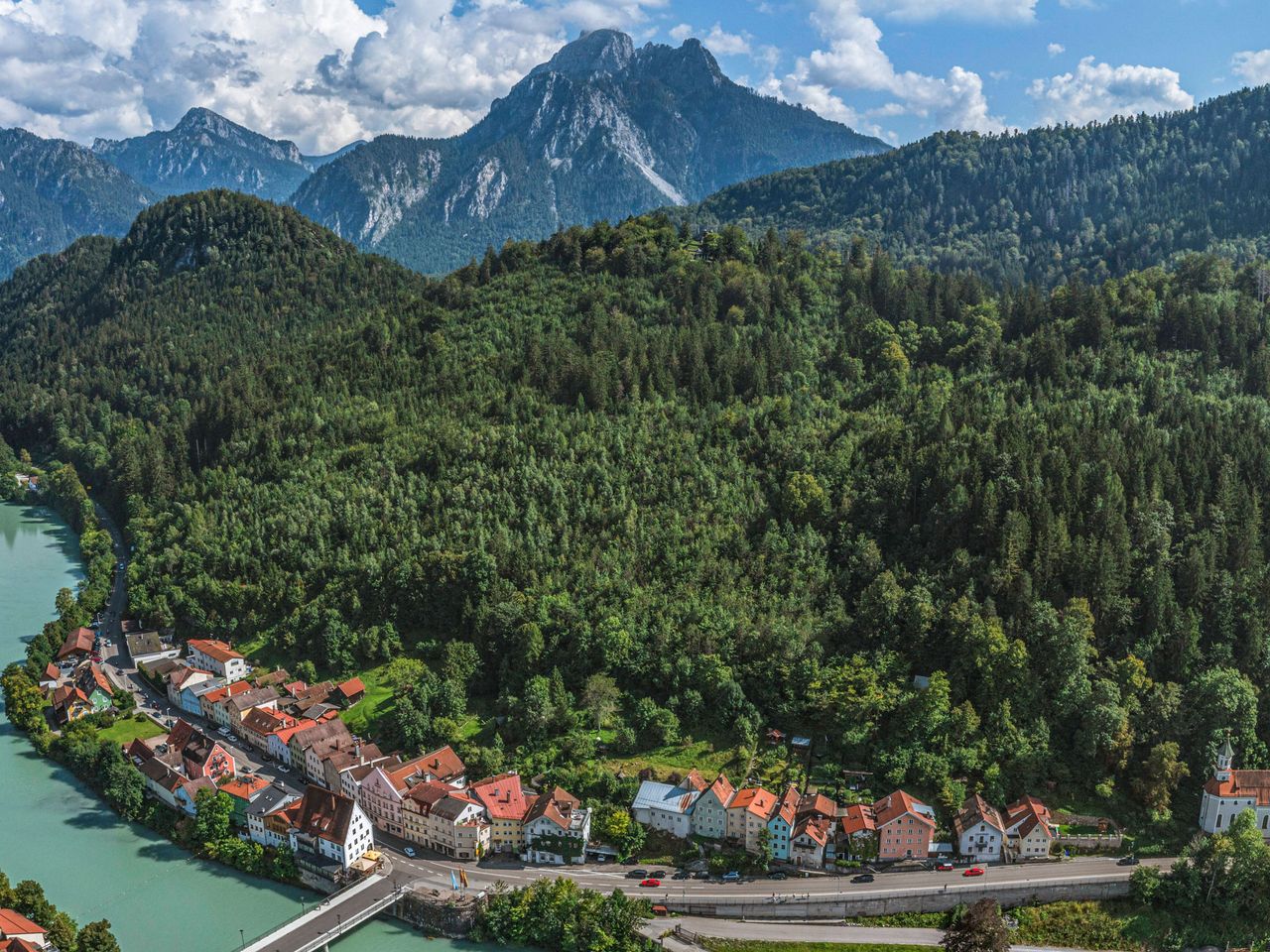 Blick von oben auf F&uuml;ssen im Allg&auml;u