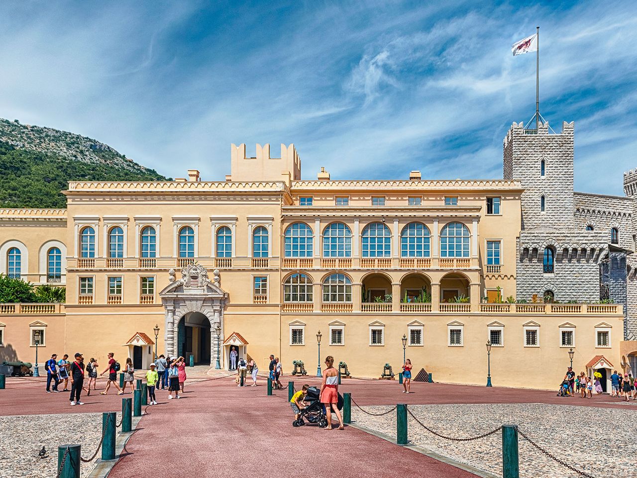 Fürstenpalast von Monaco von vorne