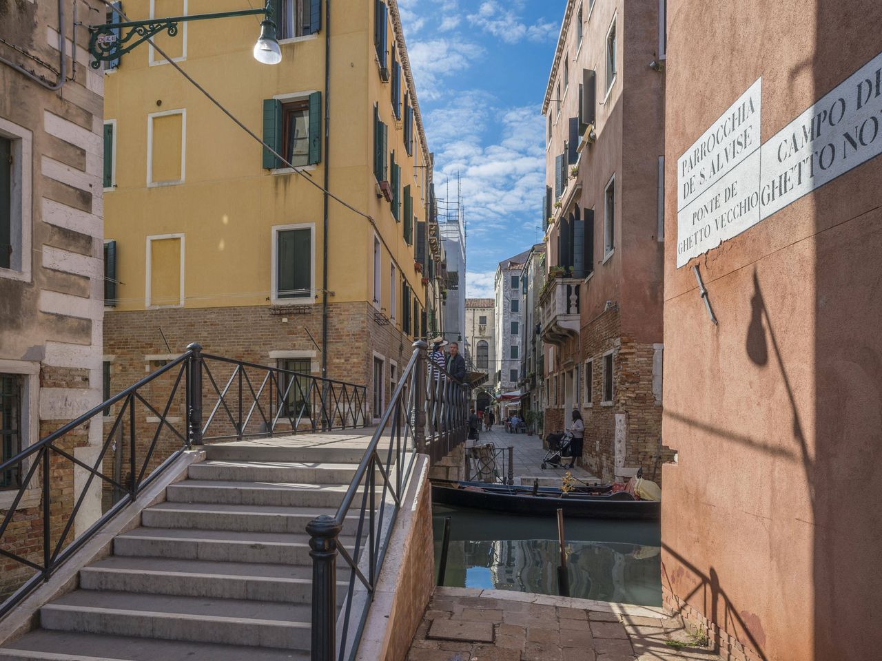 Ponte de Ghetto vecchio im Viertel Cannaregio, Venedig